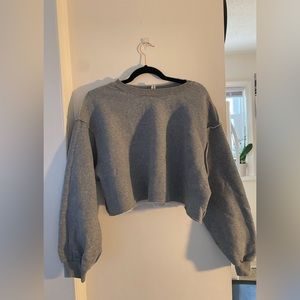 Cropped sweatshirt